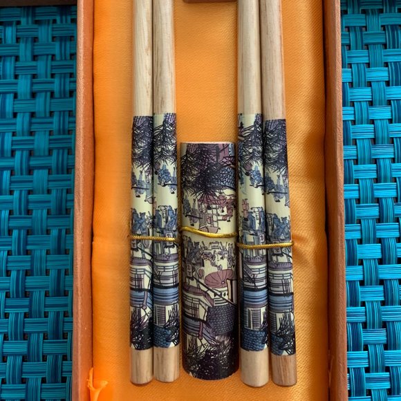 Chinese Chopsticks - used as utensils or as hair sticks - Picture 2 of 8